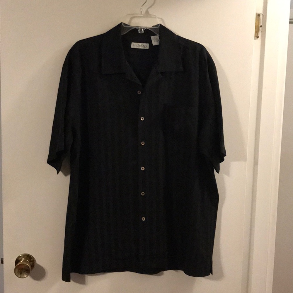 Anthology black 100% Silk Short Sleeve Shirt